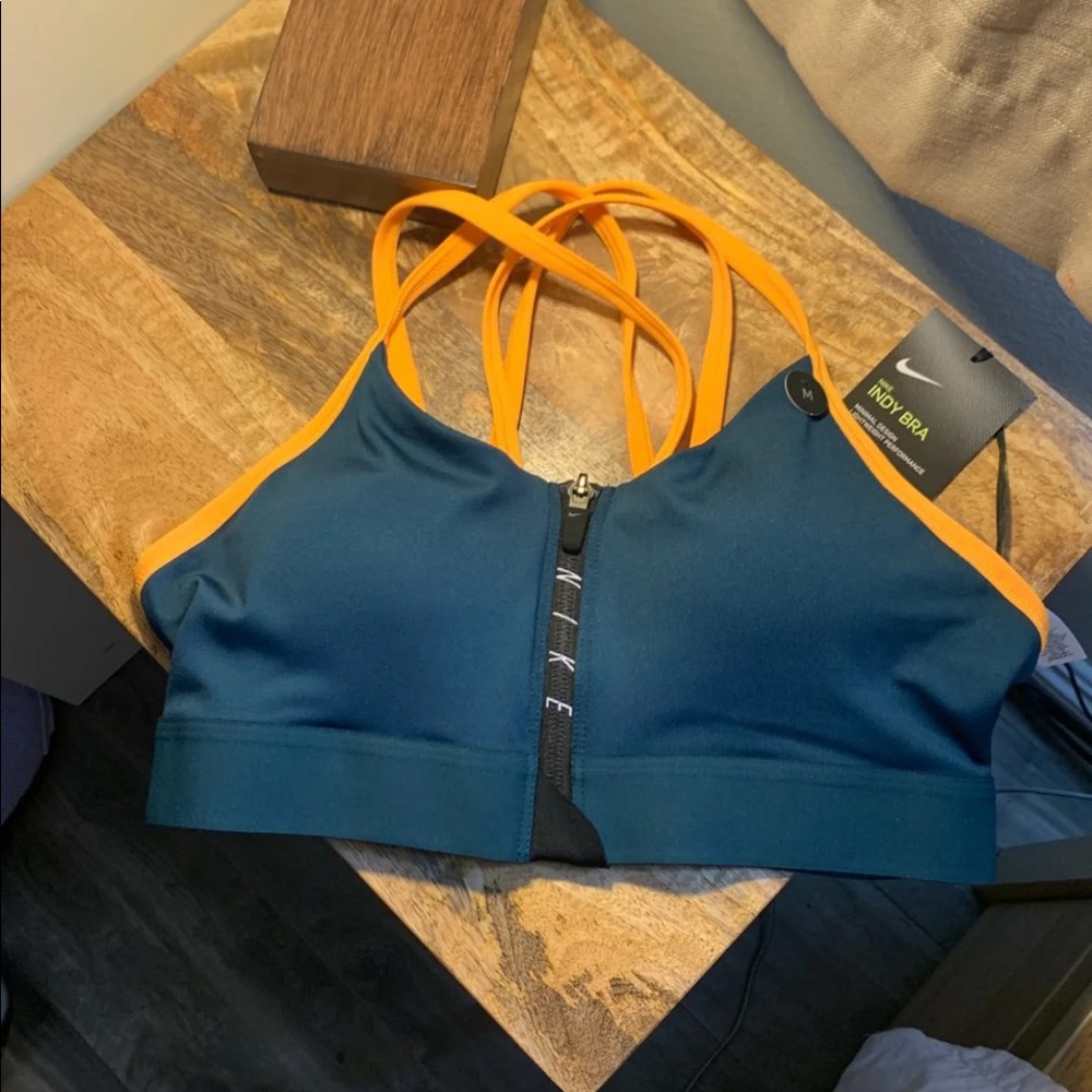 NIKE Indy Bra